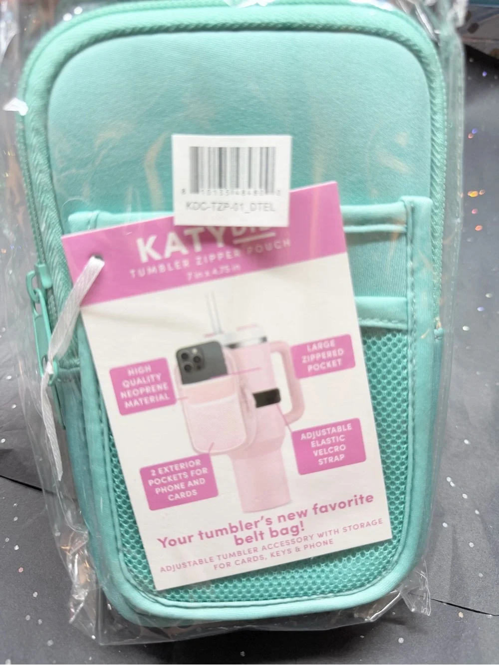 Katydid Mint Neoprene Tumbler Zipper Pouch